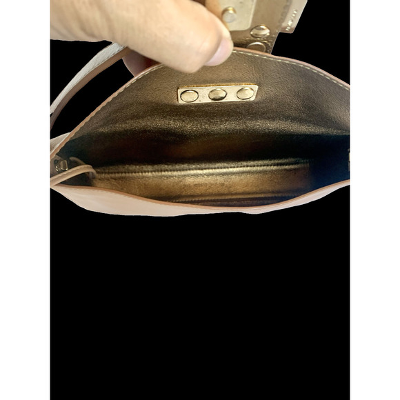 Fendi Baguette Beige Leather with Gold Studded Metal Buckle - Picture 10 of 16